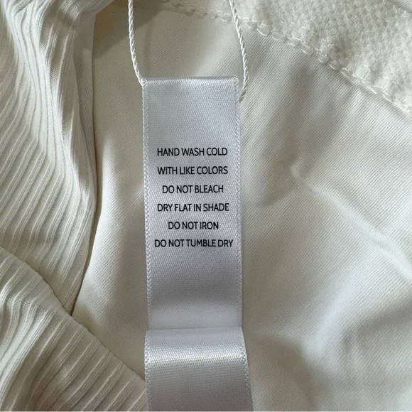 Andie Swim the Asbury Rib One Piece Swimsuit‎ NWT size Medium in Coco High Neck - Picture 8 of 9